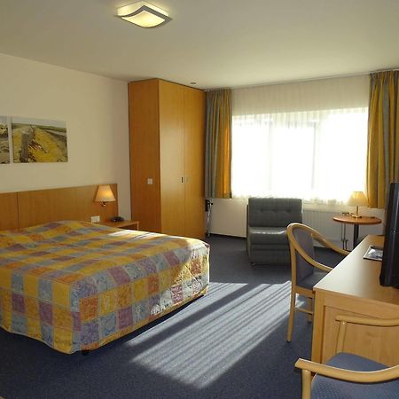 Hotel Cafe Restaurant "De Kroon" Wissenkerke Εξωτερικό φωτογραφία