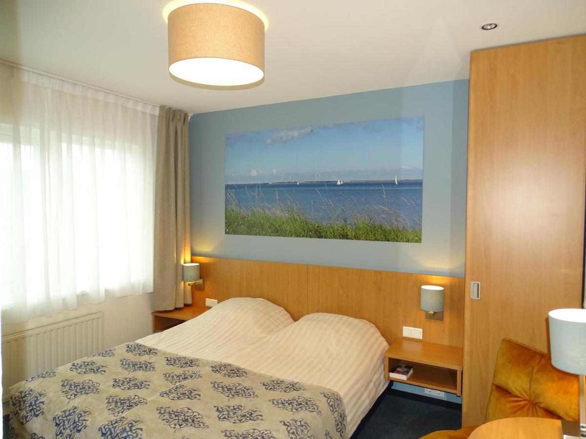 Hotel Cafe Restaurant "De Kroon" Wissenkerke Εξωτερικό φωτογραφία